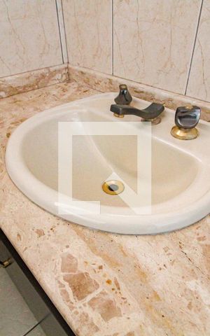 Casa à venda com 148m², 2 quartos e 2 vagasBanheiro Social