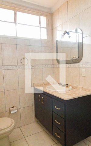 Casa à venda com 148m², 2 quartos e 2 vagasBanheiro Social