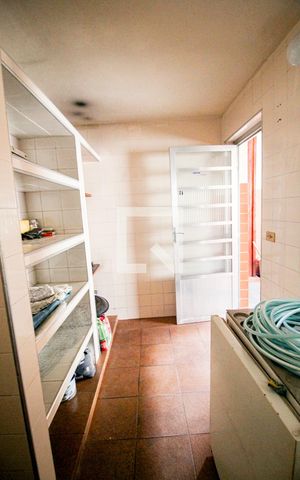 Casa à venda com 148m², 2 quartos e 2 vagasArea de serviço