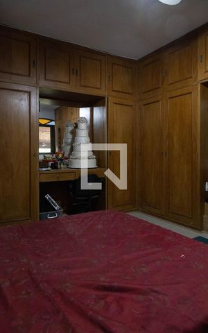Casa à venda com 1200m², 7 quartos e 17 vagas Casa à venda com 1200m², 7 quartos e 17 vagasSuíte 4