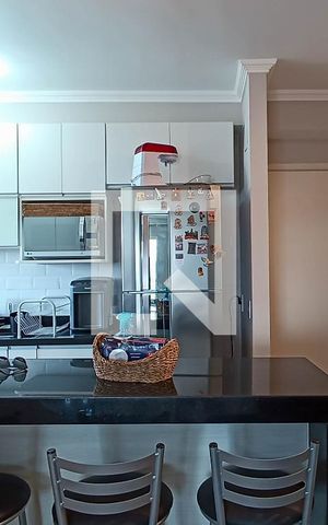 Apartamento à venda com 196m², 4 quartos e 4 vagas Apartamento à venda com 196m², 4 quartos e 4 vagasCozinha