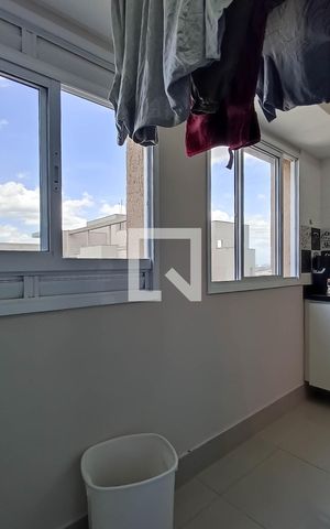 Apartamento à venda com 196m², 4 quartos e 4 vagas Apartamento à venda com 196m², 4 quartos e 4 vagasÁrea de serviço