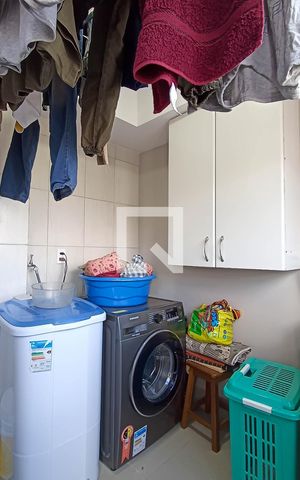 Apartamento à venda com 196m², 4 quartos e 4 vagas Apartamento à venda com 196m², 4 quartos e 4 vagasÁrea de serviço