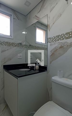 Apartamento à venda com 196m², 4 quartos e 4 vagas Apartamento à venda com 196m², 4 quartos e 4 vagasBanheiro suíte