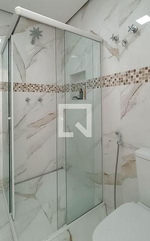 Apartamento à venda com 196m², 4 quartos e 4 vagas Apartamento à venda com 196m², 4 quartos e 4 vagasBanheiro suíte 3