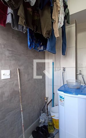 Apartamento à venda com 196m², 4 quartos e 4 vagas Apartamento à venda com 196m², 4 quartos e 4 vagasÁrea de serviço