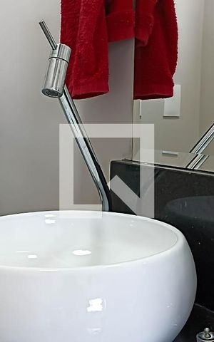 Apartamento à venda com 196m², 4 quartos e 4 vagas Apartamento à venda com 196m², 4 quartos e 4 vagasLavabo - Pia