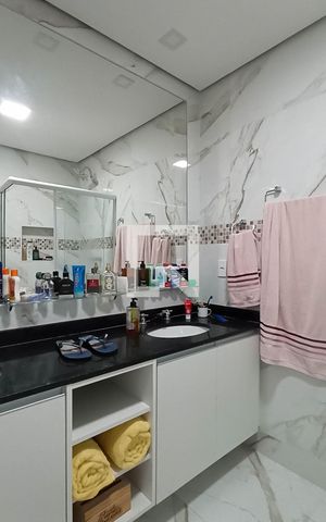 Apartamento à venda com 196m², 4 quartos e 4 vagas Apartamento à venda com 196m², 4 quartos e 4 vagasBanheiro suíte 3