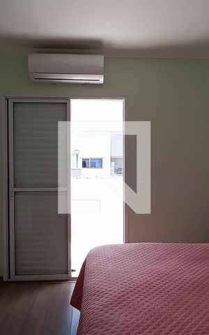 Apartamento à venda com 196m², 4 quartos e 4 vagas Apartamento à venda com 196m², 4 quartos e 4 vagasSuíte 3