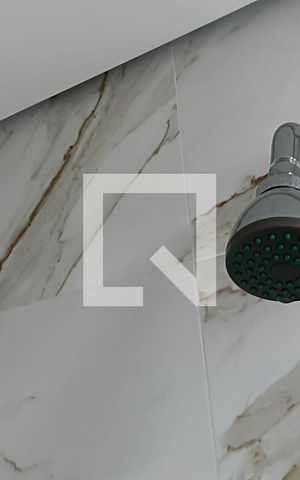 Apartamento à venda com 196m², 4 quartos e 4 vagas Apartamento à venda com 196m², 4 quartos e 4 vagasBanheiro suíte 2 - Chuveiro