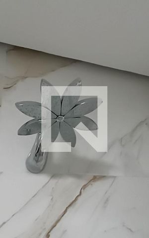 Apartamento à venda com 196m², 4 quartos e 4 vagas Apartamento à venda com 196m², 4 quartos e 4 vagasBanheiro suíte 3 - Chuveiro