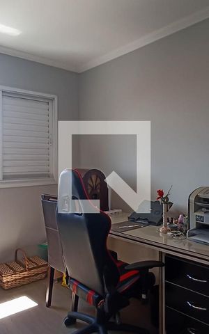 Apartamento à venda com 196m², 4 quartos e 4 vagas Apartamento à venda com 196m², 4 quartos e 4 vagasQuarto