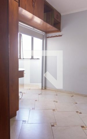Apartamento à venda com 72m², 2 quartos e 1 vaga Apartamento à venda com 72m², 2 quartos e 1 vagaSuíte