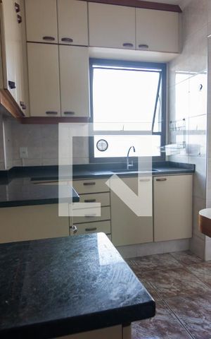 Apartamento à venda com 72m², 2 quartos e 1 vaga Apartamento à venda com 72m², 2 quartos e 1 vagaCozinha