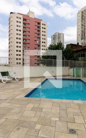 Apartamento à venda com 97m², 3 quartos e 2 vagas Apartamento à venda com 97m², 3 quartos e 2 vagasPiscina