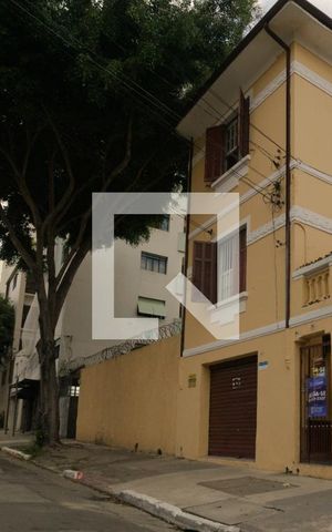 Casa para alugar com 75m², 2 quartos e sem vaga Casa para alugar com 75m², 2 quartos e sem vagaFachada