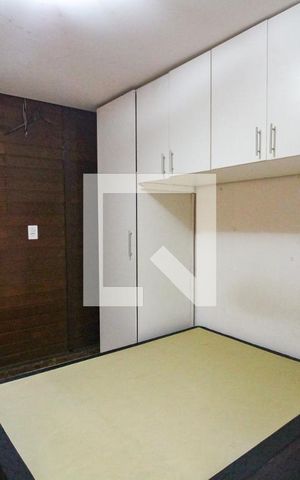 Casa para alugar com 50m², 1 quarto e sem vagaquarto