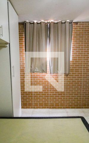 Casa para alugar com 50m², 1 quarto e sem vagaquarto