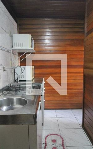 Casa para alugar com 50m², 1 quarto e sem vagacozinha