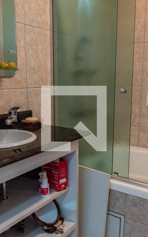 Apartamento à venda com 120m², 3 quartos e 2 vagas Apartamento à venda com 120m², 3 quartos e 2 vagasBanheiro