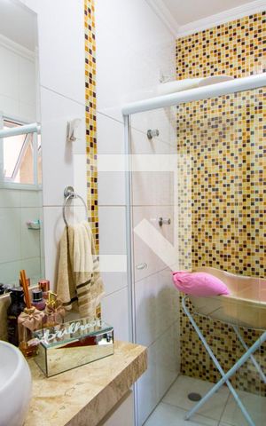 Apartamento à venda com 114m², 2 quartos e 2 vagas Apartamento à venda com 114m², 2 quartos e 2 vagasBanheiro social