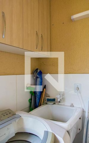 Apartamento à venda com 114m², 2 quartos e 2 vagas Apartamento à venda com 114m², 2 quartos e 2 vagasÁrea de serviço