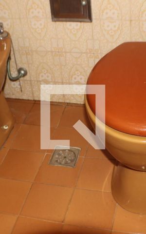 Casa à venda com 167m², 3 quartos e 5 vagasBanheiro 2
