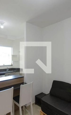 Studio à venda com 26m², 2 quartos e sem vaga Studio à venda com 26m², 2 quartos e sem vagaSala