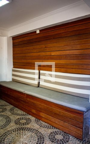 Casa à venda com 221m², 3 quartos e 5 vagas Casa à venda com 221m², 3 quartos e 5 vagasÁrea Externa