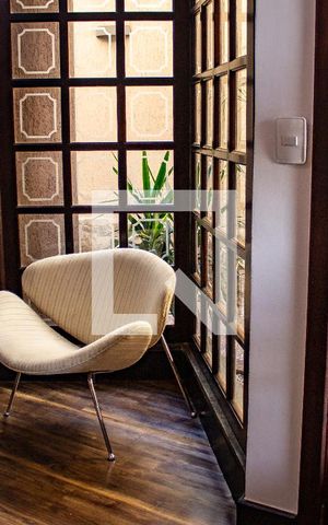 Casa à venda com 221m², 3 quartos e 5 vagas Casa à venda com 221m², 3 quartos e 5 vagasEntrada