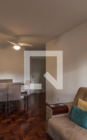 Apartamento à venda com 73m², 2 quartos e 1 vaga Apartamento à venda com 73m², 2 quartos e 1 vagaSala