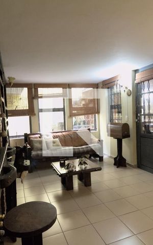 Casa à venda com 190m², 4 quartos e 3 vagas Casa à venda com 190m², 4 quartos e 3 vagasQuarto da Suíte 4