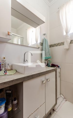 Apartamento à venda com 74m², 2 quartos e sem vagaBanheiro
