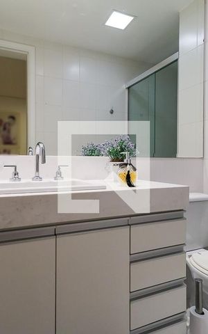 Apartamento para alugar com 177m², 3 quartos e 3 vagasBanheiro Suíte 2