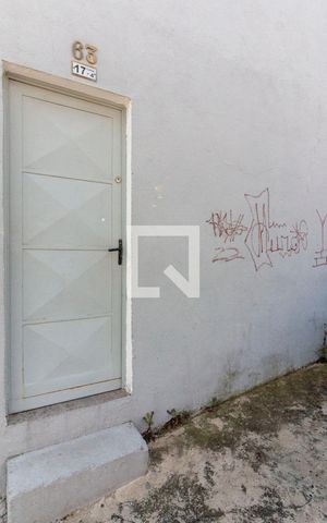 Casa para alugar com 68m², 1 quarto e sem vaga Casa para alugar com 68m², 1 quarto e sem vagaFachada