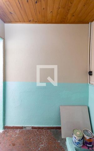 Casa para alugar com 65m², 2 quartos e sem vaga Casa para alugar com 65m², 2 quartos e sem vagaÁrea de Serviço