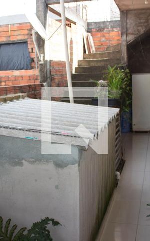 Casa à venda com 160m², 2 quartos e 2 vagas Casa à venda com 160m², 2 quartos e 2 vagasÁrea comum