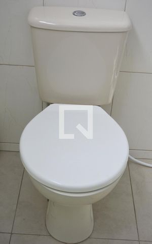 Casa para alugar com 350m², 5 quartos e 3 vagasBanheiro Corredor