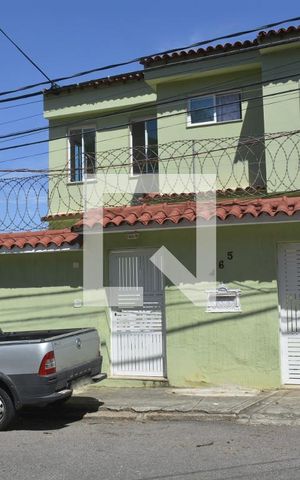 Casa para alugar com 350m², 5 quartos e 3 vagasFachada