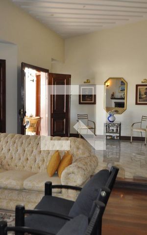 Casa à venda com 500m², 5 quartos e 5 vagasSala de Estar