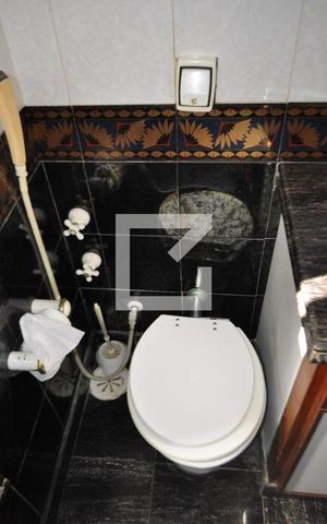 Casa à venda com 500m², 5 quartos e 5 vagasBanheiro Social