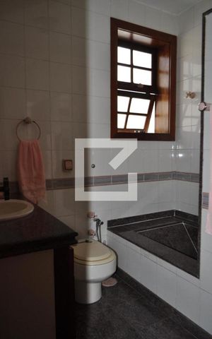 Casa à venda com 500m², 5 quartos e 5 vagasBanheiro da Suíte 3