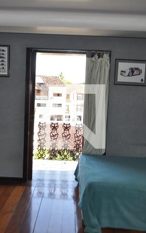 Casa à venda com 500m², 5 quartos e 5 vagasQuarto 1 - Armários