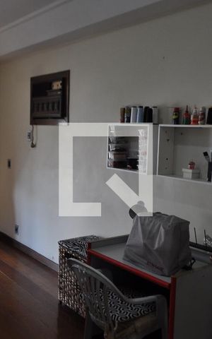 Casa à venda com 500m², 5 quartos e 5 vagasQuarto 3 - Armários