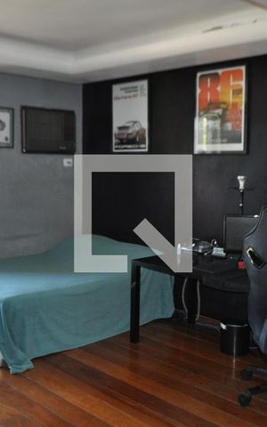 Casa à venda com 500m², 5 quartos e 5 vagasQuarto 1 - Armários