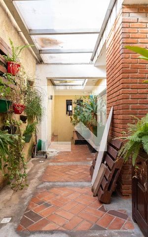 Casa para alugar com 350m², 3 quartos e 3 vagas Casa para alugar com 350m², 3 quartos e 3 vagasCorredor Lateral