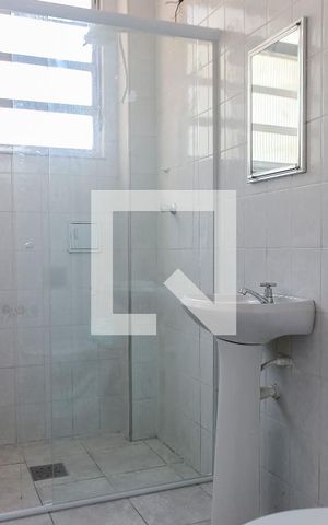 Apartamento para alugar com 48m², 1 quarto e 1 vaga Apartamento para alugar com 48m², 1 quarto e 1 vagaBanheiro