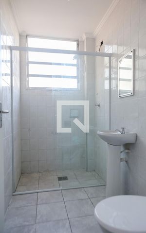 Apartamento para alugar com 48m², 1 quarto e 1 vaga Apartamento para alugar com 48m², 1 quarto e 1 vagaBanheiro