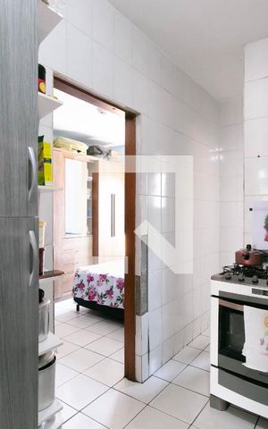 Casa à venda com 72m², 4 quartos e 1 vaga Casa à venda com 72m², 4 quartos e 1 vagaCozinha