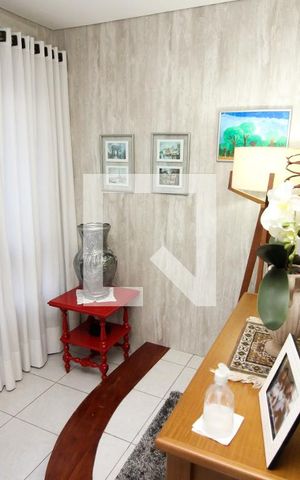 Casa à venda com 276m², 4 quartos e 3 vagas Casa à venda com 276m², 4 quartos e 3 vagasHall de Entrada